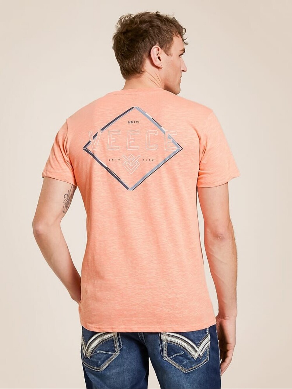 NWT | Veece Buckle Exclusive Shifted T-Shirt | Size XL